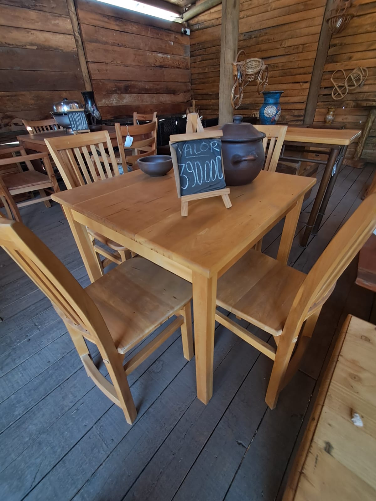 Comedor Rústico de madera de lenga