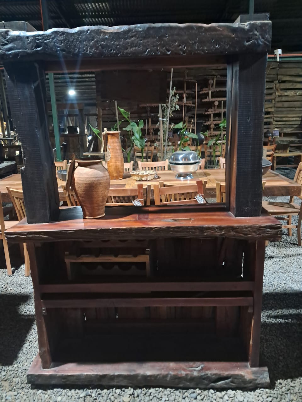 Bar rustico de roble vida y calidez en cada tronco