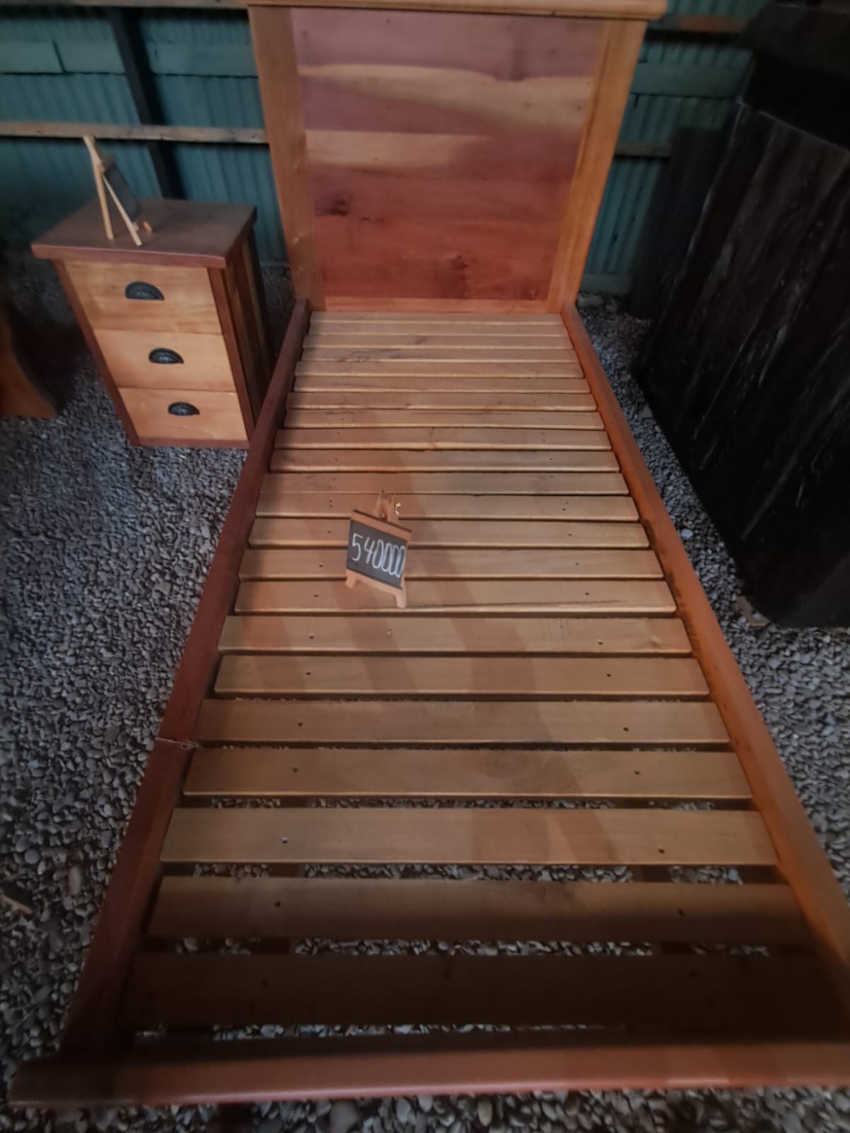 Cama Rústica de una plaza de madera de roble