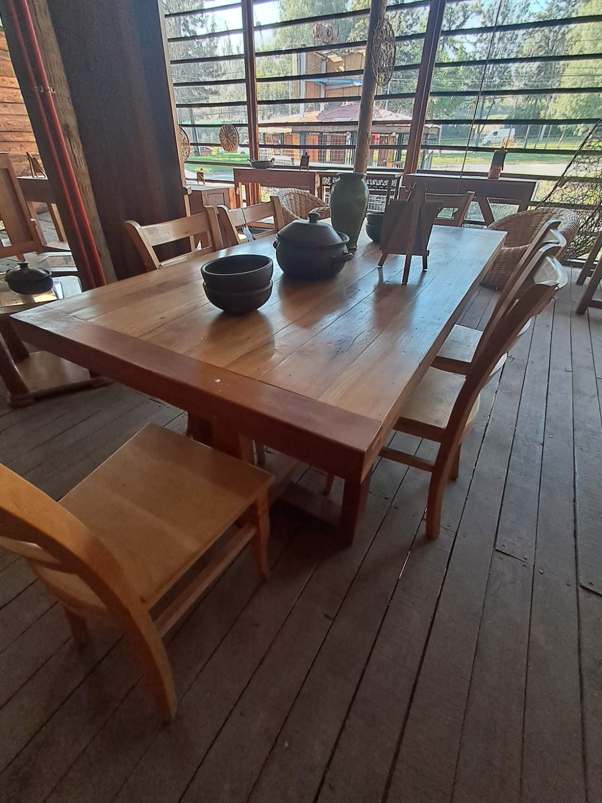 Gran Comedor Rústico de madera de 8 Sillas