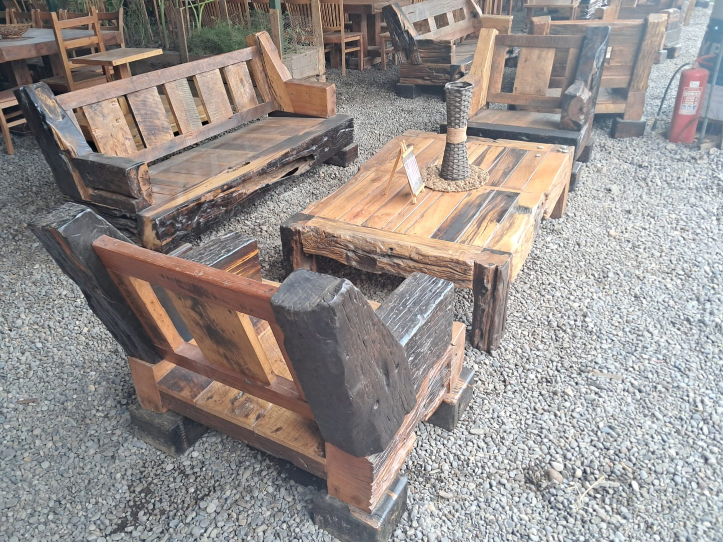 juego de muebles rustidos durmiente