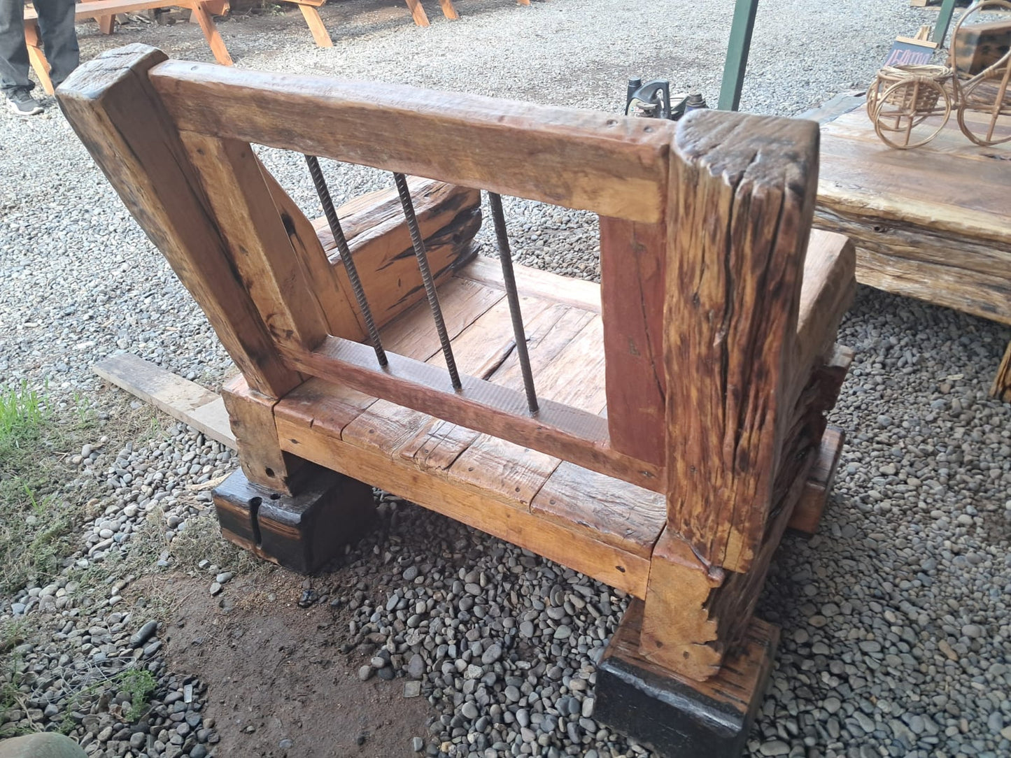juego de living rustico durmiente