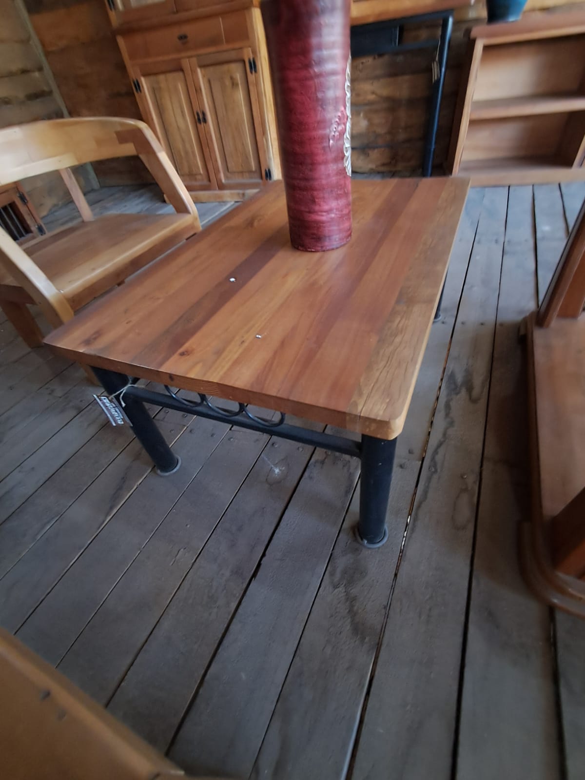Mesa de Centro con Hierro Forjado y Madera