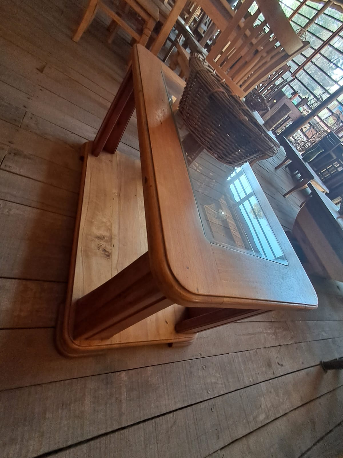 Mesa de Centro con Vidrio Templado y Estante Inferior
