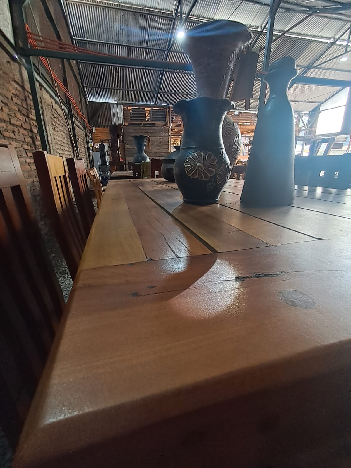 Comedor de Madera Fina de Roble con Diseño en Veta