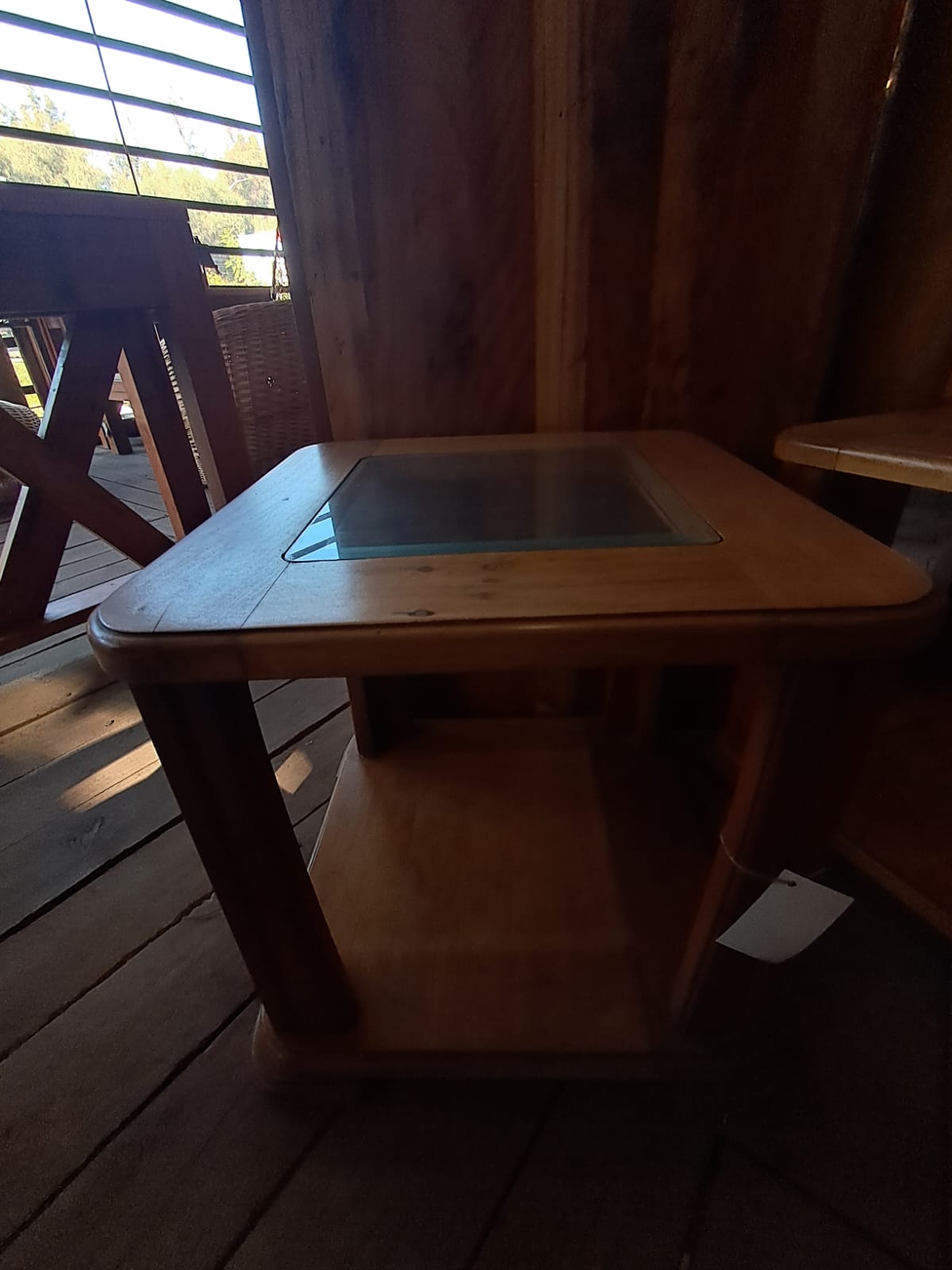 Mesa Cuadrada de Centro con Vidrio