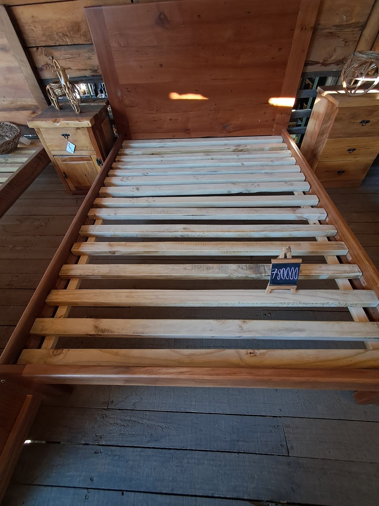 Cama de 2 plazas de madera maciza de roble