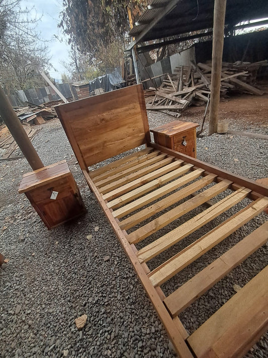 Cama Rústica De plaza y media echa de Roble