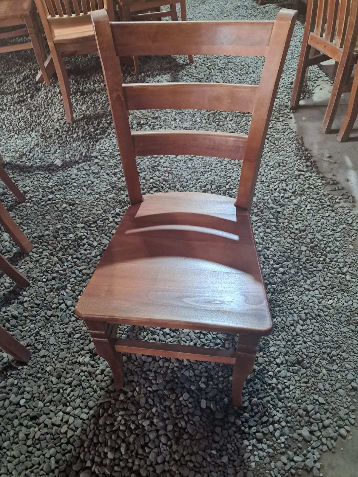 Comedor rustico elegante de roble