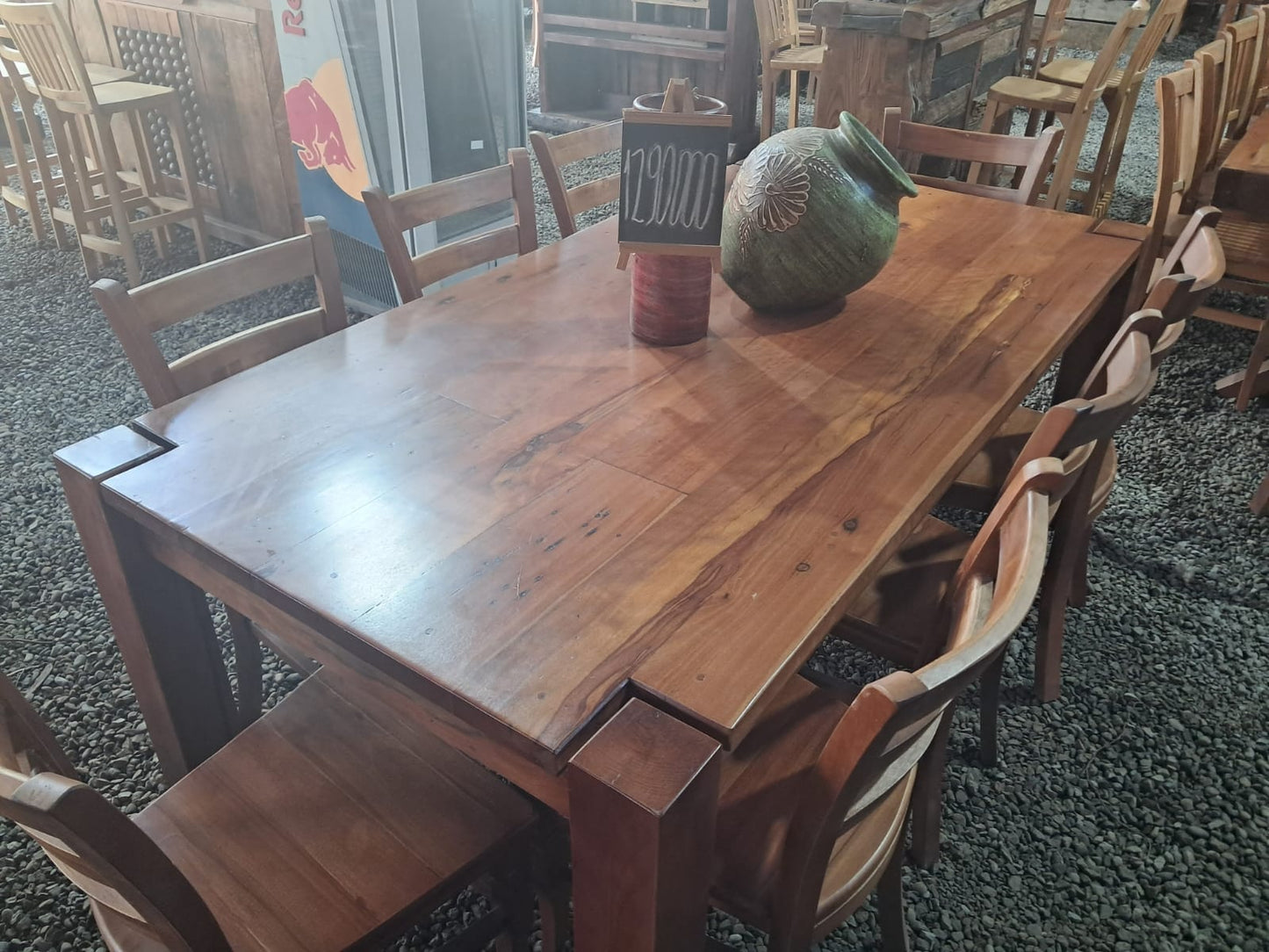 Comedor rustico elegante de roble