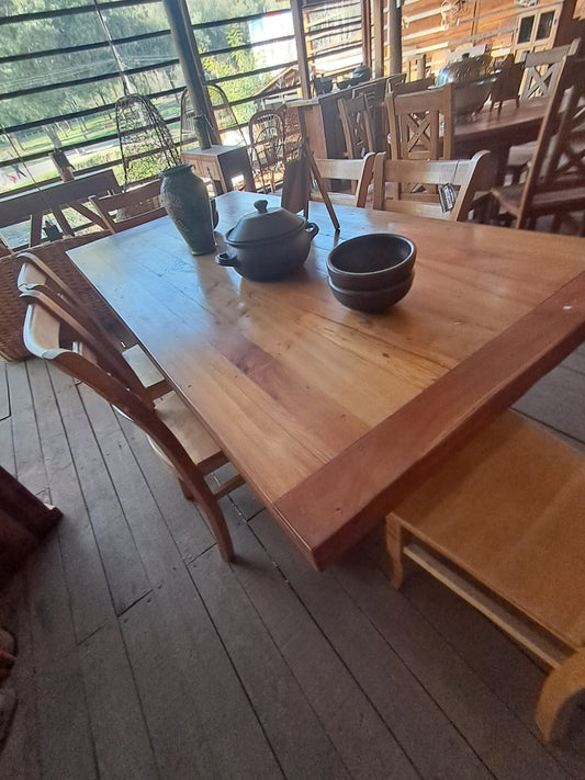 Gran Comedor Rústico de madera de 8 Sillas