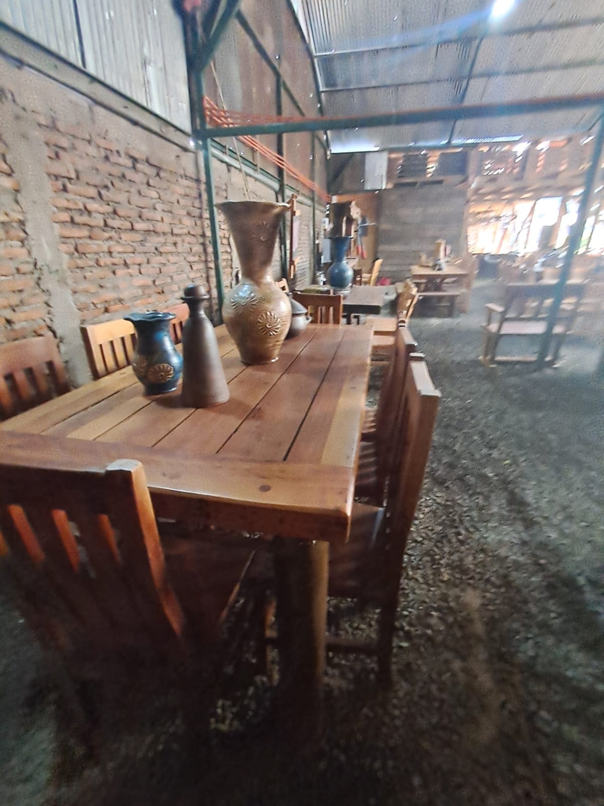 Comedor de Madera Fina de Roble con Diseño en Veta