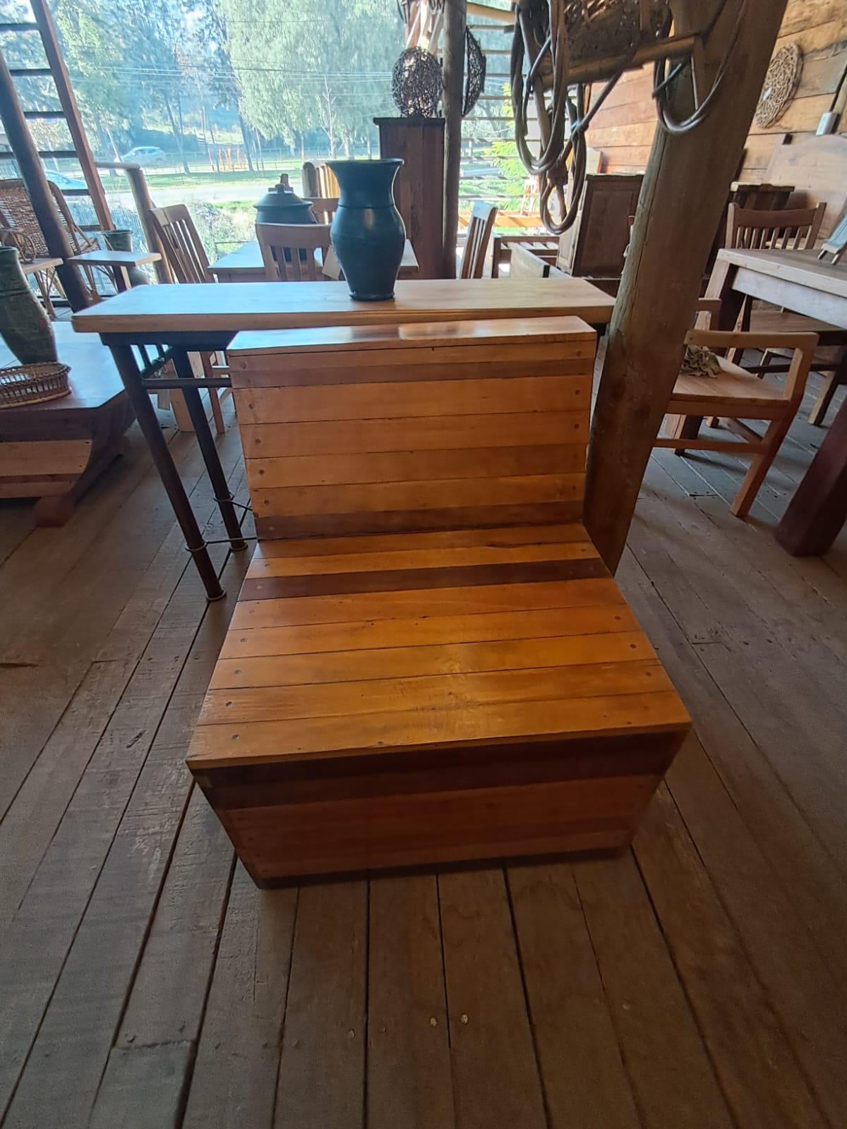 Sillón Rústico de Madera  de laurel en Bloque