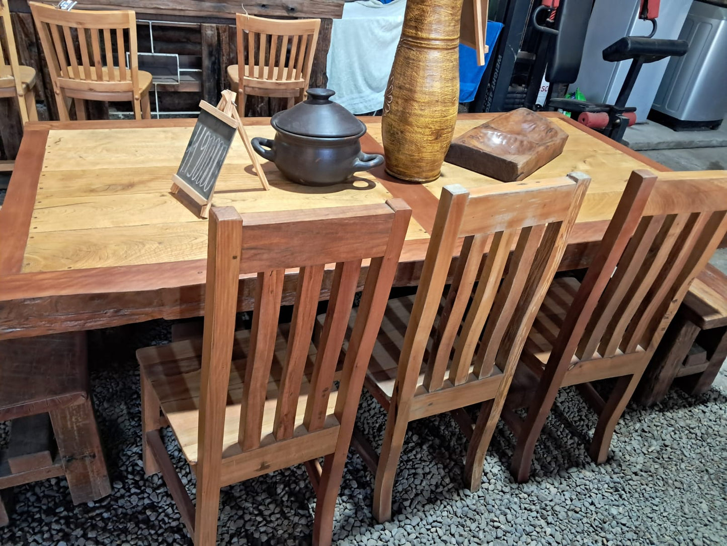 Comedor rustico de roble macizo