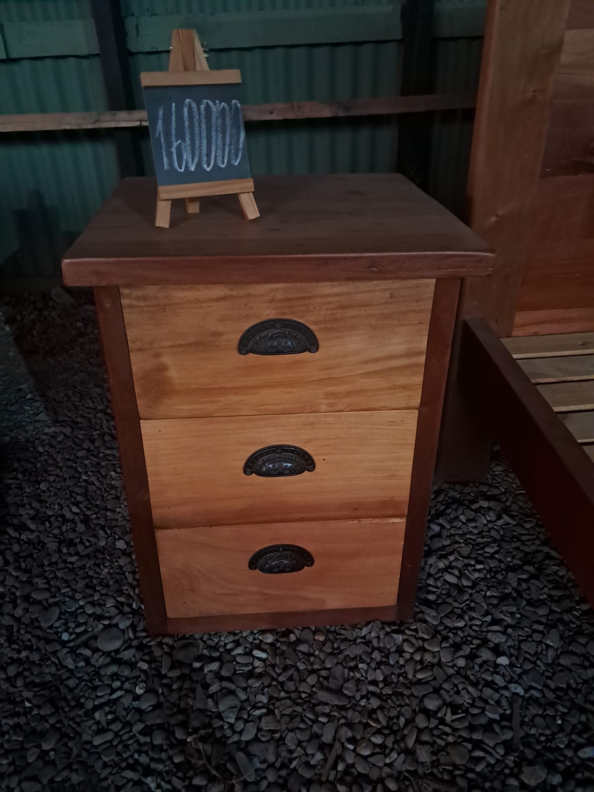 Velador Rústico de Madera de roble con 3 Cajones